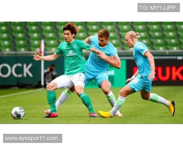 赫拉克勒斯过年狂胜8-2但前10轮防线漏洞百出丢30球