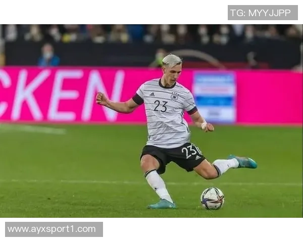 施洛特贝克与多特续约进展缓慢拜仁皇马或成新东家