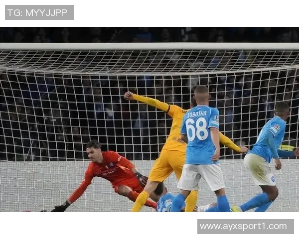 贾府后卫板仓滉震惊于欧冠前一天被通知踢后腰位置 贾府后卫板仓滉震惊于欧冠前一天被通知踢后腰位置