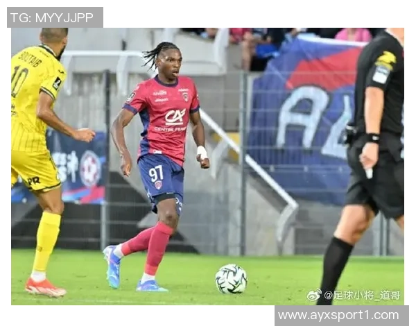 切尔西与雷恩洽谈雅奎特转会需高额报价才能达成协议