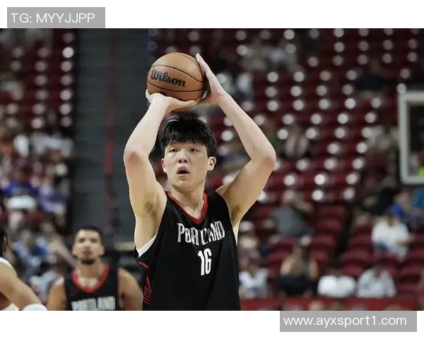 拓记:开拓者首战森林狼或启用小个阵容杨瀚森预计替补出战15分钟 拓记:开拓者首战森林狼或启用小个阵容杨瀚森预计替补出战15分钟